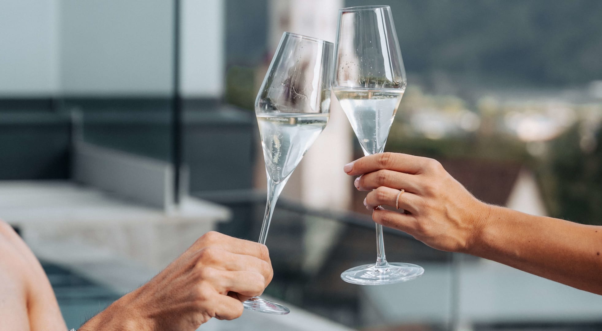 Last Minute: Cheers to your Luxury New Year's Holidays
